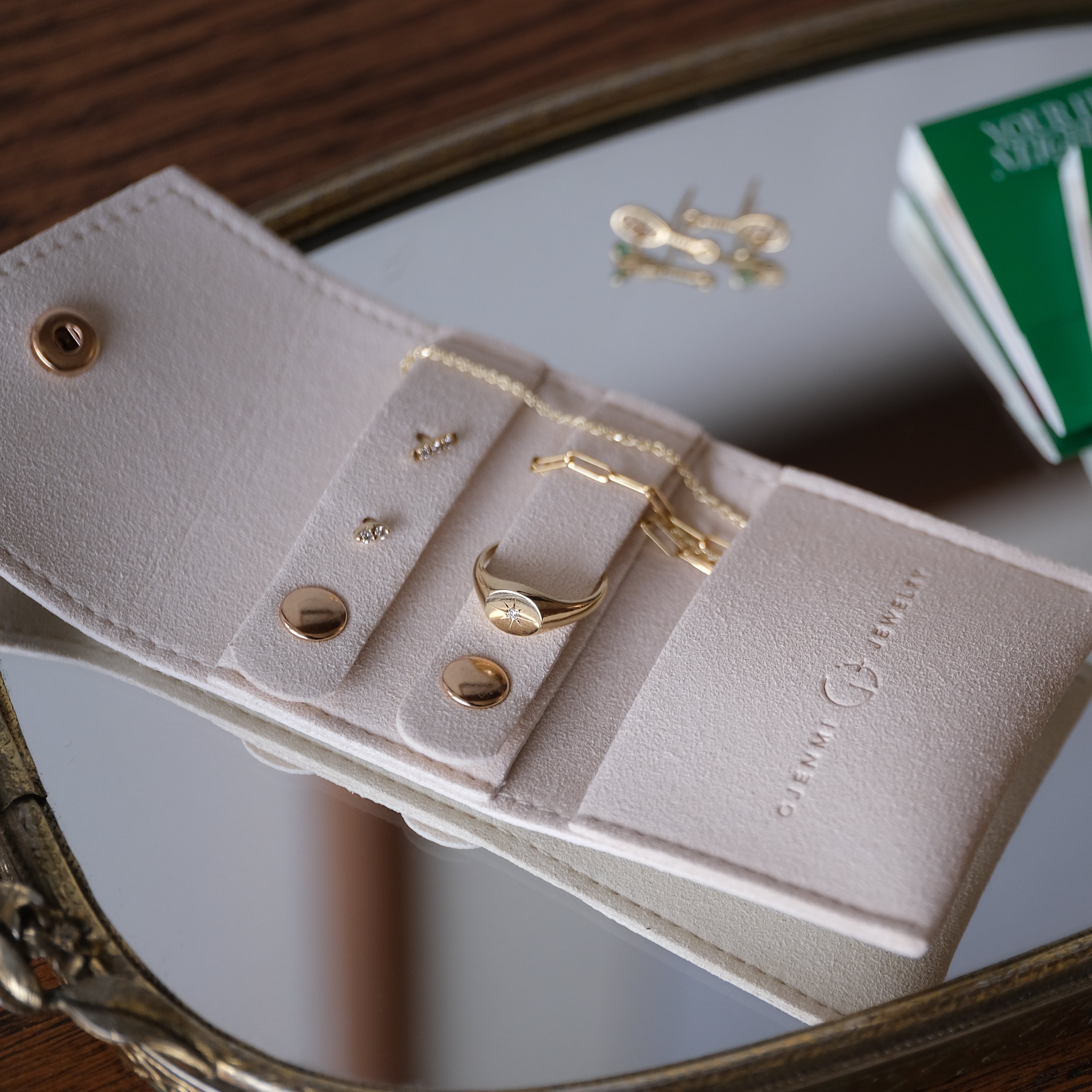 Mini Jewelry Organizer